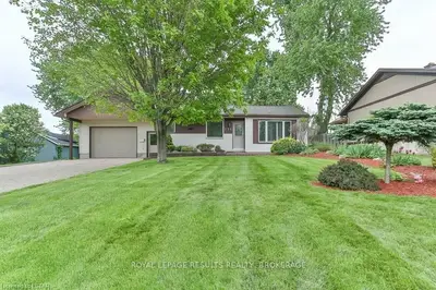 236 Church Street, Central Elgin, On N0l 1b0