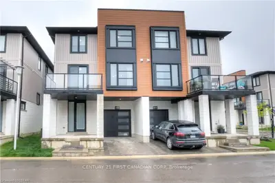 988 WEST VILLAGE Square, London North, ON N6H 0J7