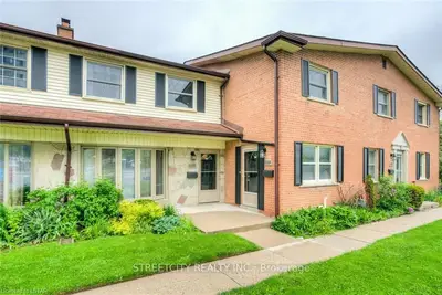 1135 OXFORD Street W, London North, ON N6H 1V6