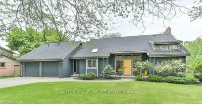 80 SHERWOOD Avenue, London East, ON N6A 2E2