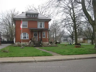 196 Sydenham Street W, Aylmer, On N5h 1m8