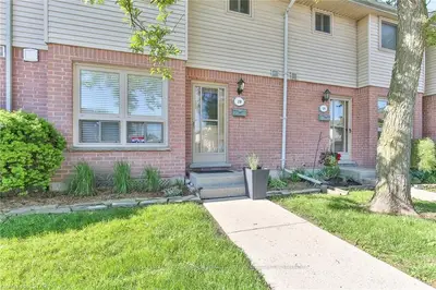 89 HIGHVIEW Avenue E 19, London South, ON N6C 5V7