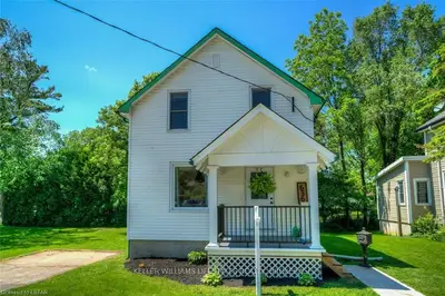 636 Regent Street, Strathroy-Caradoc, ON N0L 1W0