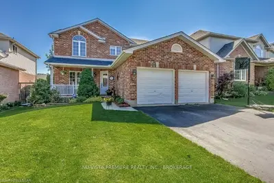 52 MEADOWOAK Crescent, London North, ON N6H 5E8