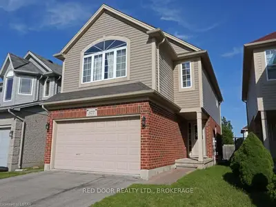 377 CHELTON Road, London South, ON N6M 1L3