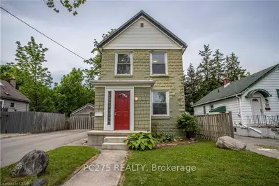 412 CHESTER Street, London South, ON N6C 2J4