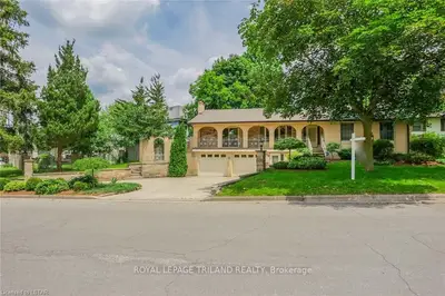 1070 NASHUA Avenue, London South, ON N6K 2C3