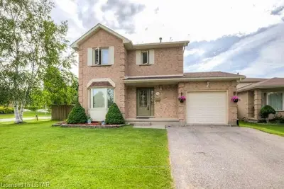 1 CHESWICK Circle, London South, ON N6E 3L8