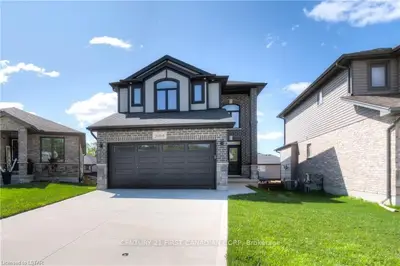 2016 FREDERICK Crescent, London East, ON N5W 0A4