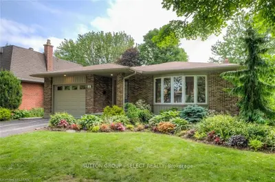 20 REXWAY Road, London North, ON N6G 3C3