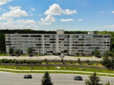 521 RIVERSIDE Drive 408, London North, ON N6H 5E2