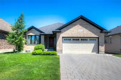 175 JENNA Drive, Strathroy-Caradoc, ON N7G 0A4