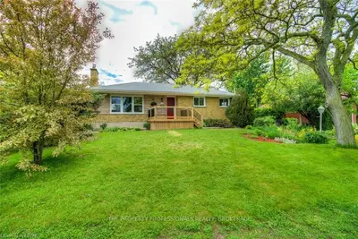 336 BURLINGTON Crescent, London South, ON N5Z 3G7