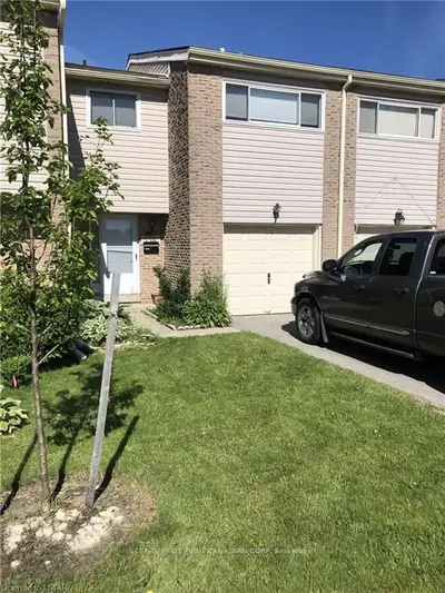 700 OSGOODE Drive W 114, London South, ON N6E 2H1