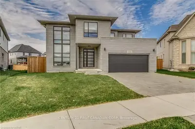 788 JACKPINE Way, London North, ON N5X 3Z1