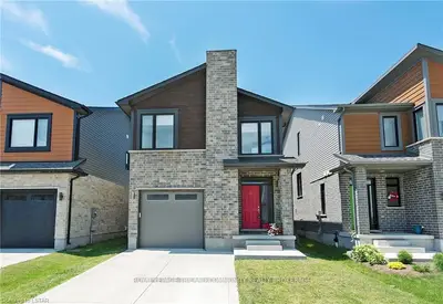 2230 TRIBALWOOD Street, London North, ON N6G 3E7
