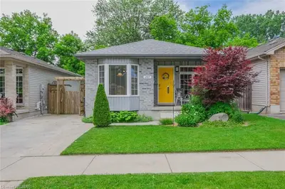 297 HUNGERFORD Street, London East, ON N5W 6E3