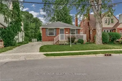 176 High Street, London South, ON N6C 4K6