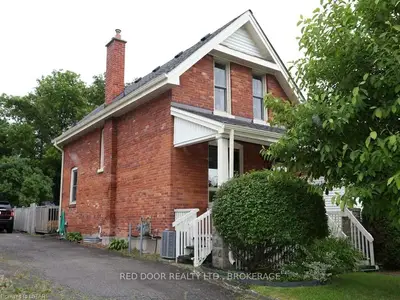 36 BARKER Street, London East, ON N5Y 1X6