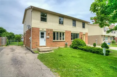63 PAULINE Crescent, London South, ON N6E 2L2