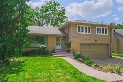 461 RIDOUT Street S, London South, ON N6C 4A3