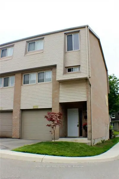 1262 LIMBERLOST Road, London North, ON N6G 3A5