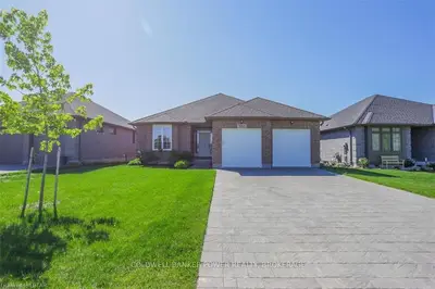 592 Bennett Crescent, Strathroy-caradoc, On N0l 1w0