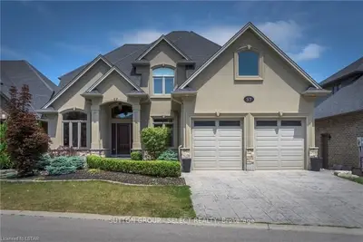515 SKYLINE Avenue 37, London North, ON N5X 0H4