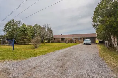 10789 Furnival Road, West Elgin, On N0l 2c0