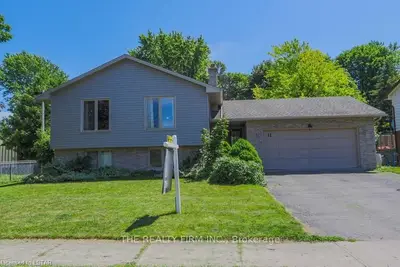 11 FOXCROFT Crescent, London South, ON N6K 3A3