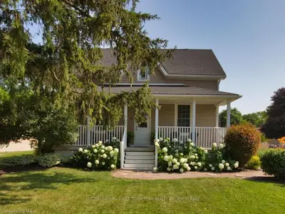 83 HURON Street, South Huron, ON N0M 1S1