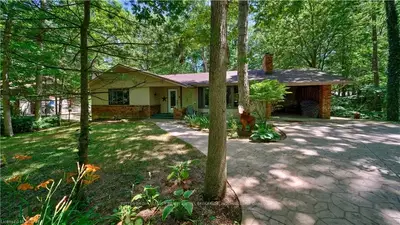 10271 PINES Parkway, Lambton Shores, ON N0M 1T0