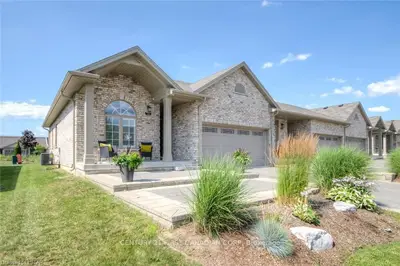 1571 CORONATION Drive 20, London North, ON N6G 5N9