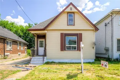 318 EGERTON Street, London East, ON N5Z 2G7