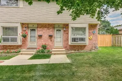 226 HIGHVIEW Avenue 5, London South, ON N6J 4K1