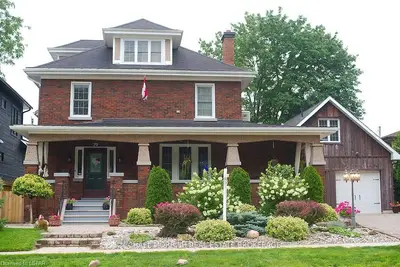 70 NORTH Street, Strathroy-Caradoc, ON N7G 1Z3