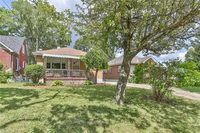 32 HIGHWAY Avenue, London South, ON N6C 2K5