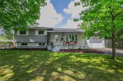 58 EBURY Crescent, London South, ON N6C 3E2