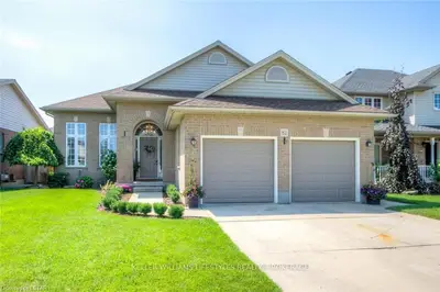 82 STEVEN Street, Strathroy-Caradoc, ON N7G 4L1