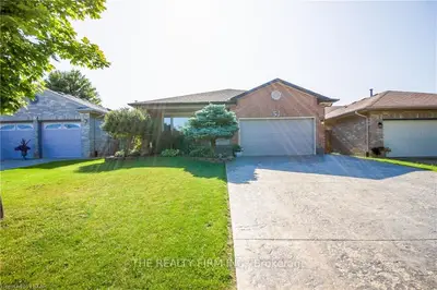 51 JUTTA Crescent, London South, ON N6E 3S8