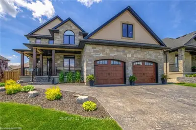 1277 THORNLEY Street, London South, ON N6K 0G7