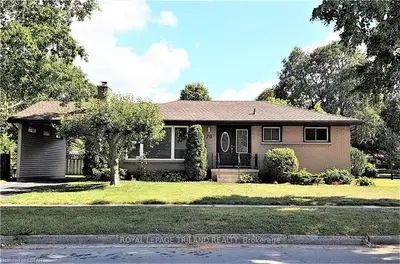 70 LAURENTIAN Drive S, London East, ON N5W 1N9