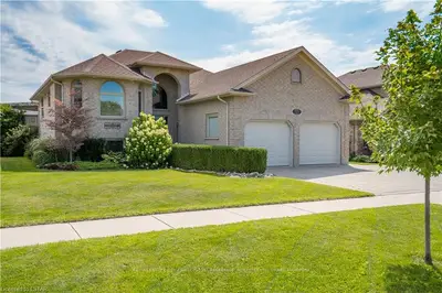 553 DARCY Drive, Strathroy-Caradoc, ON N7G 4L2