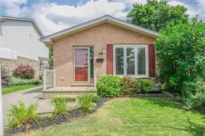 54 TANOAK Drive, London North, ON N6G 5A1