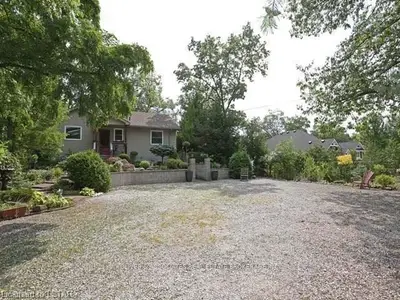 7922 KATHARINE Crescent, Lambton Shores, ON N0M 2L0
