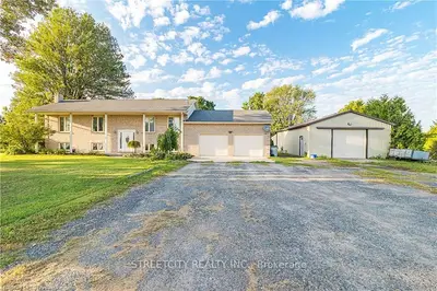 23614 Adelaide Road, Strathroy-caradoc, On N0l 1n0