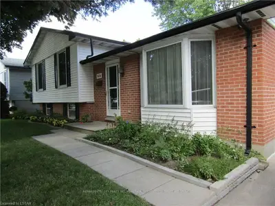 1624 TROSSACKS Avenue, London North, ON N5X 2G4
