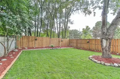 1 NOEL Avenue, London East, ON N5V 1A8