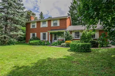 500 LAWSON Road, London North, ON N6G 1Y2