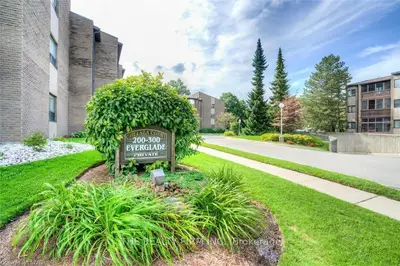 300 EVERGLADE Crescent 312, London North, ON N6H 4P8